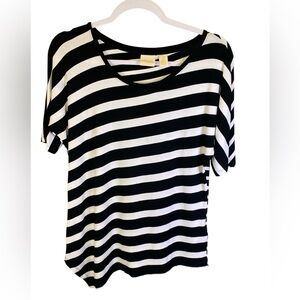Chico’s Black & White Striped Rayon Spandex Stretch Top – Size 0 (Fits S/M)